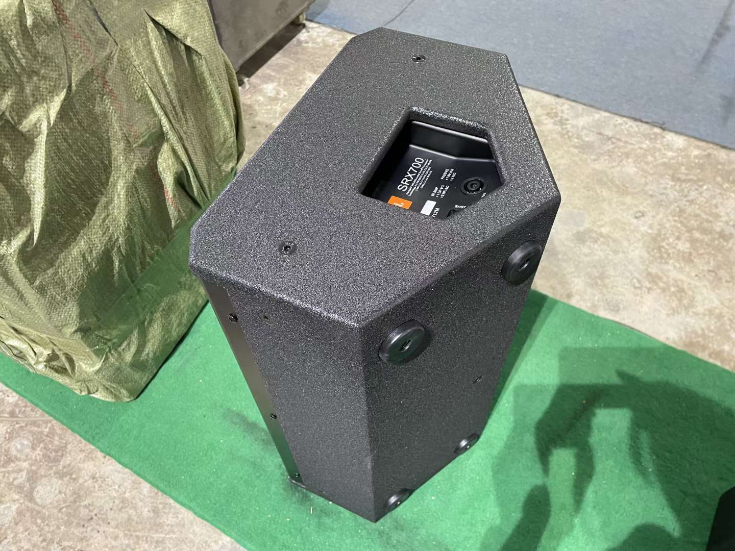 SRX715JBL 专业舞台音响设备大型聚会演出音响设备详情图2