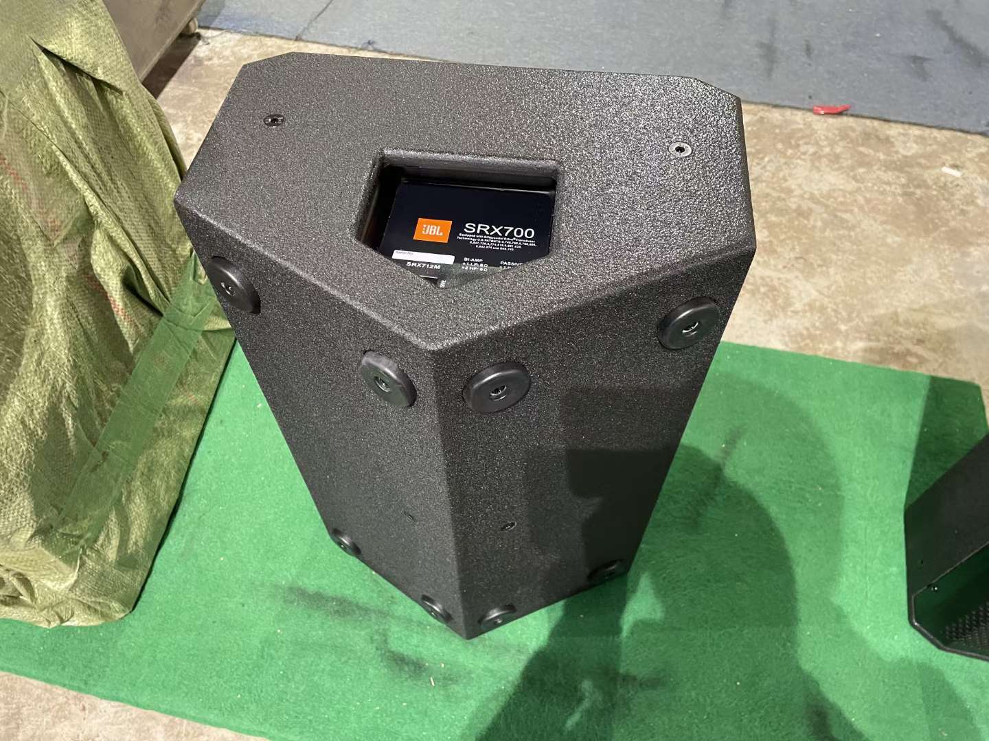 SRX715JBL 专业舞台音响设备大型聚会演出音响设备详情4